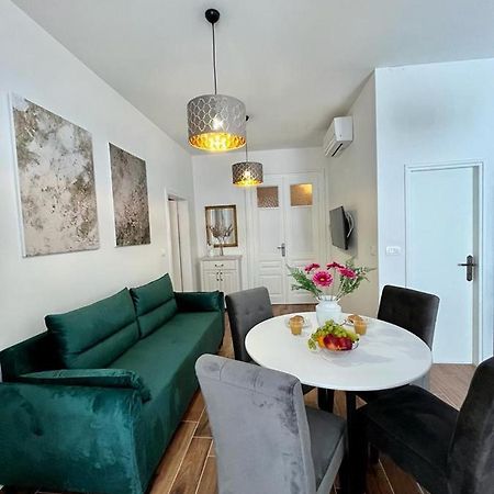 Ferienwohnung Lux Apartmans Pula Exterior foto