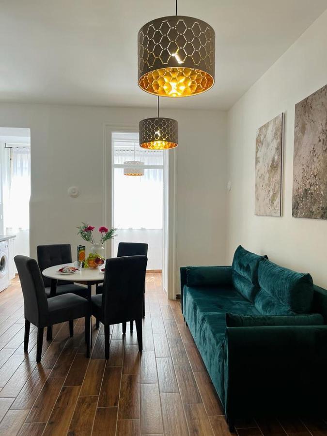 Ferienwohnung Lux Apartmans Pula Exterior foto
